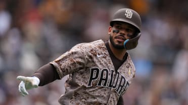 Luis Campusano's solo home run (7)