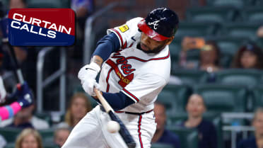 Dominic Smith limpia las bases 