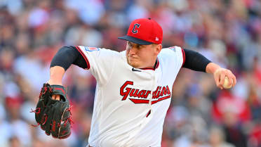 Parker Messick poncha a Junior Caminero