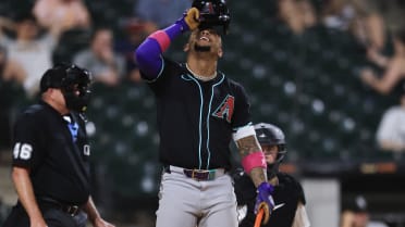 Vinny Capra strikes out Ketel Marte