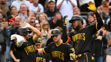 Pirates' six-run 3rd inning