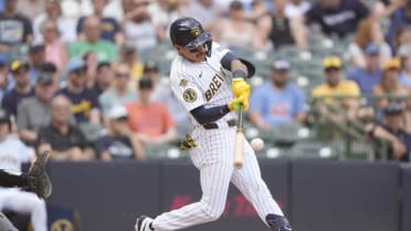Joey Ortiz's two-run homer (5)