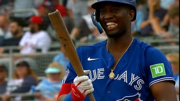 Brayan Bello induces swing and miss on curveball