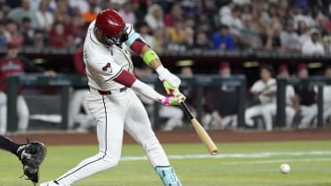 Lourdes Gurriel Jr.'s RBI single