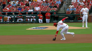 Nolan Gorman's spinning throw
