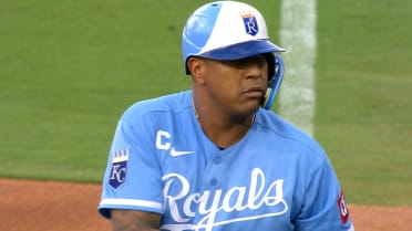Salvador Perez's RBI single