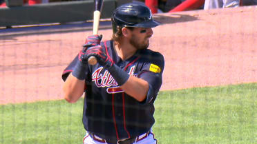 Austin Riley trae con doble