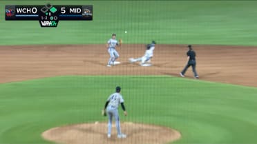 Leo De Vries' three stolen bases