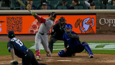 José Ramírez's two-run double