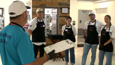 Fortes, Cleavinger, Rays wives help Feeding Tampa