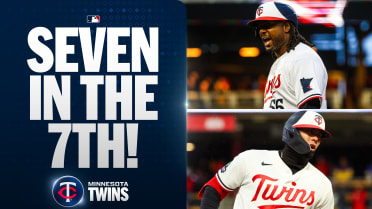 Twins erupt for seven runs in the 7th!
