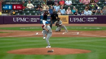 Josue Briceño swats two homers and drives in three