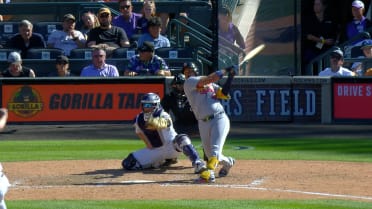 Iván Herrera's two-run double