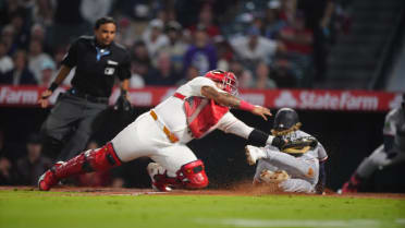 Josh Lowe throws out the go-ahead run at home plate!