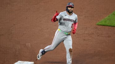 Luis García Jr.'s solo home run (14)