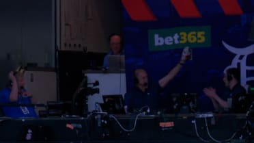Tigers Broadcaster Dan Petry makes catch