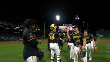 Gregory Soto forces a flyout to seal 2-0 Pirates win