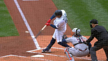 Naylor da HR de tres rayas