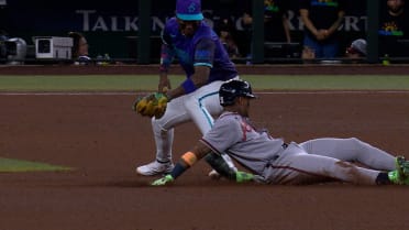 Ronald Acuña Jr. steals second