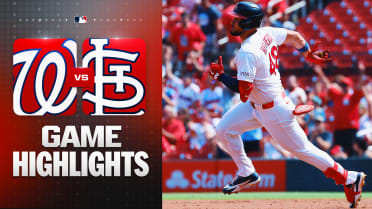 Cardinals hit two homers in the 8th for comeback win