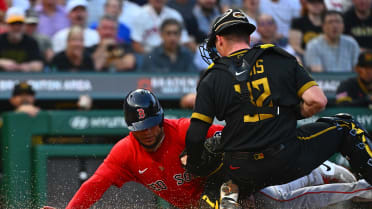 Los Piratas pescan a Willson Contreras en el plato
