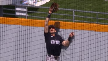 Duke Ellis robs a home run