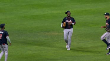 Raisel Iglesias closes out the Braves' wild win