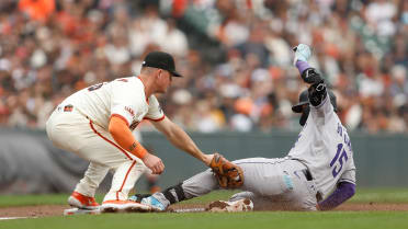 Los Gigantes retiran a Hunter Goodman en tercera