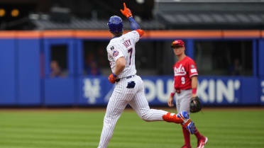 Brett Baty's solo homer (10)