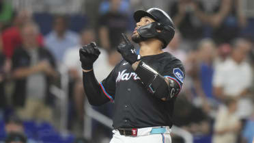 Agustín Ramírez's solo home run (20)