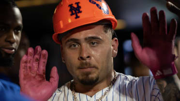 Francisco Alvarez's two-run homer (5)