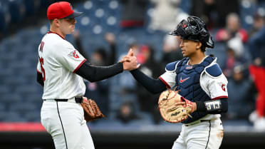 Cade Smith salva el juego