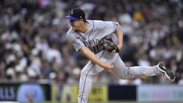 Tomoyuki Sugano's three strikeouts