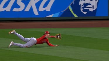 Bryce Teodosio's outstanding diving catch