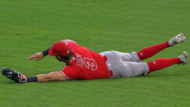 Josh Lowe hace un gran out para mantener el empate