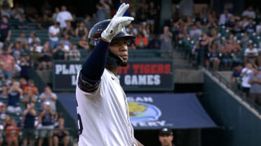 Wenceel Pérez's RBI triple