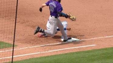 Lindor throws out Blackmon after review