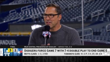 Mark DeRosa breaks down the Dodgers' game-winning DP