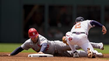Willson Contreras' slick slide on stolen base