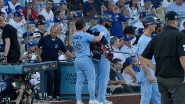 French call of Schneider and Vlad Jr. back-to-back HR