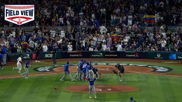Field View: Venezuela wins the World Baseball Classic