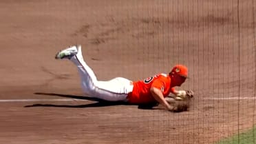 Pete Alonso's stellar diving stop