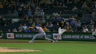 Cubs turn inning-ending double play after review