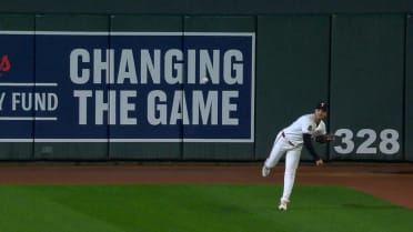 Wallner retira a Arozarena con gran tiro