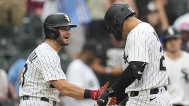 Miguel Vargas' three-run homer (13)