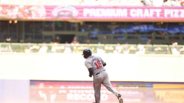 Travis d'Arnaud's second home run of the game (11)