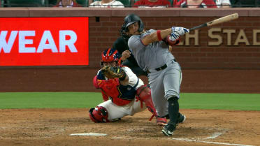 Heriberto Hernandez's RBI single