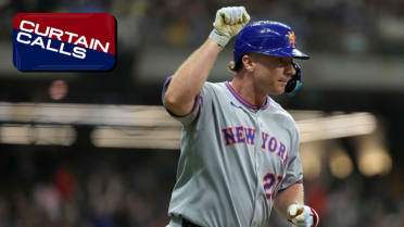 Alonso ties Strawberry on Mets HR list with No. 252