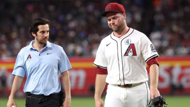 Corbin Burnes to undergo Tommy John surgery
