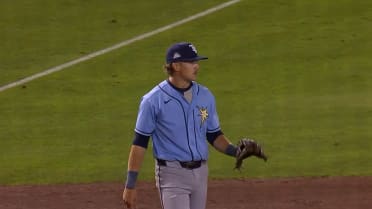 Brayden Taylor catches line drive